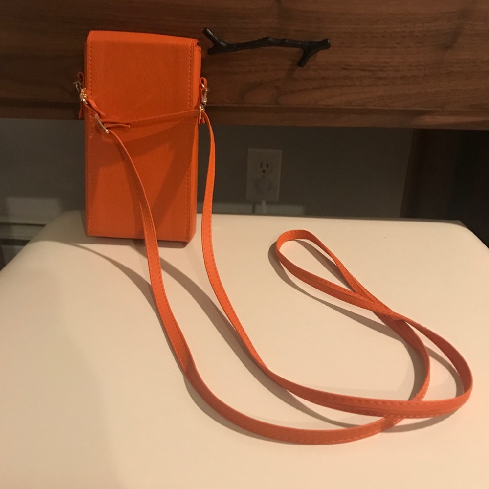 Pinaceoa Phone Crossbody Purse